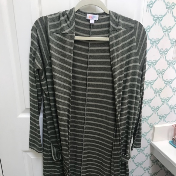 L Lularoe Sarah - Picture 1 of 3